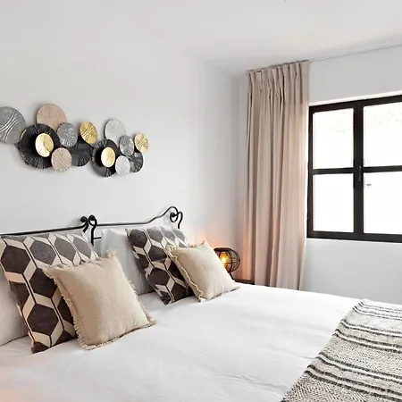 3 Bedroom In The Heart Of Puerto Banus *