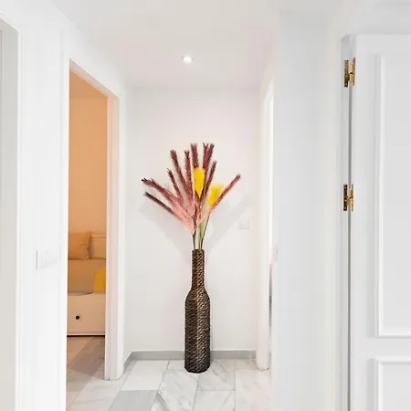 3 Bedroom In The Heart Of Puerto Banus Apartment Marbella