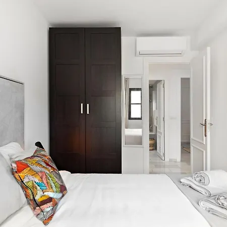 3 Bedroom In The Heart Of Puerto Banus 아파트 *